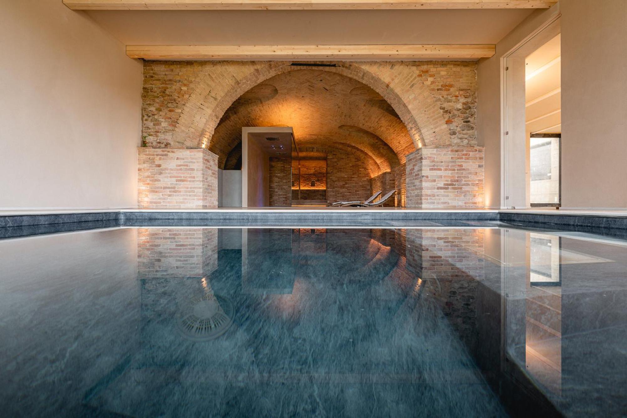 Farm stay Monvi Wine Relais Costigliole d'Asti
